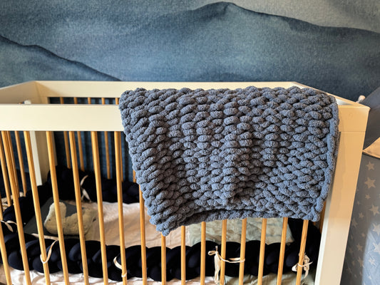Chunky Knit Cot Blanket